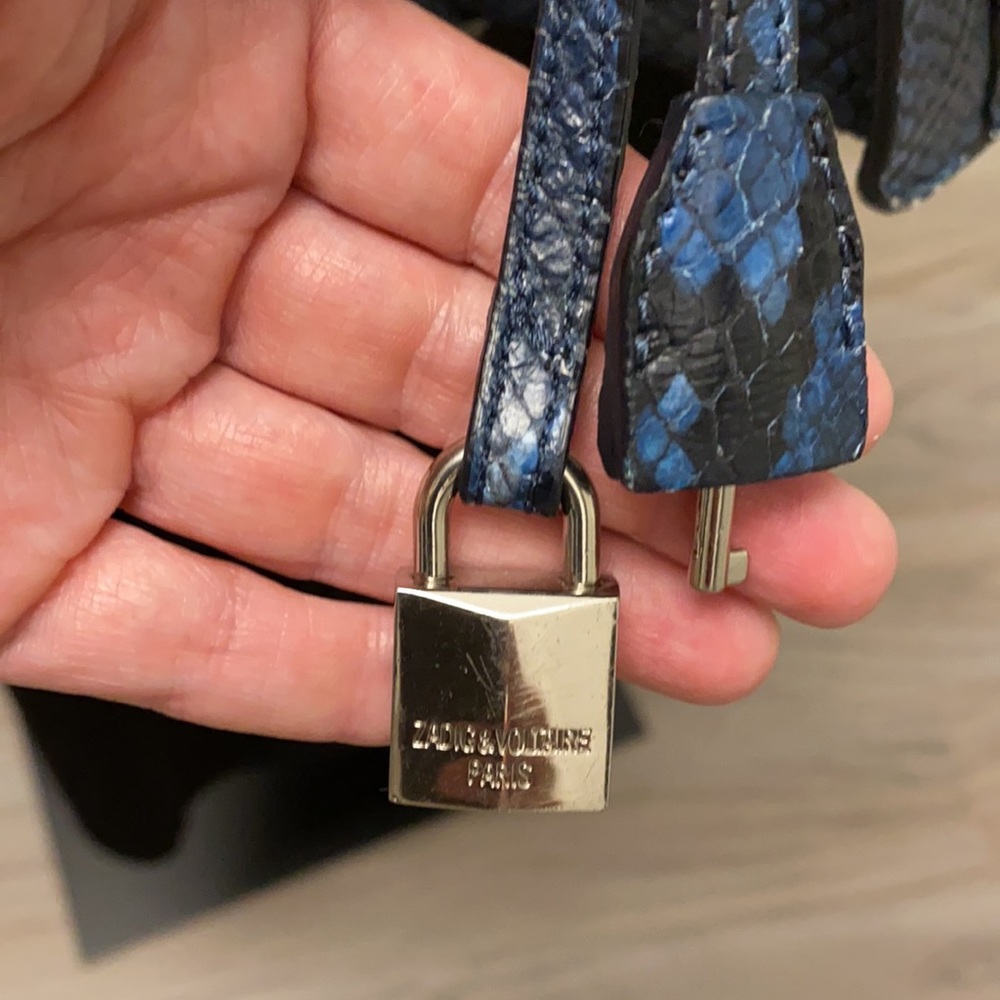 Zadig and Voltaire cobalt blue snakeskin crossbody - Picture 4 of 16